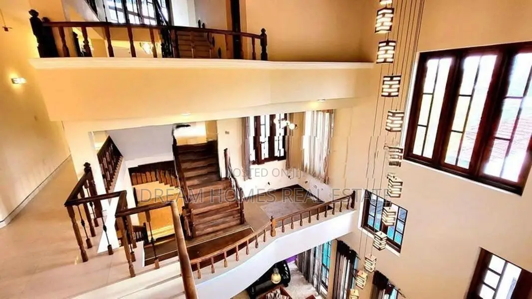 Luxury 8 Bedroom House for Sale in Nugegoda