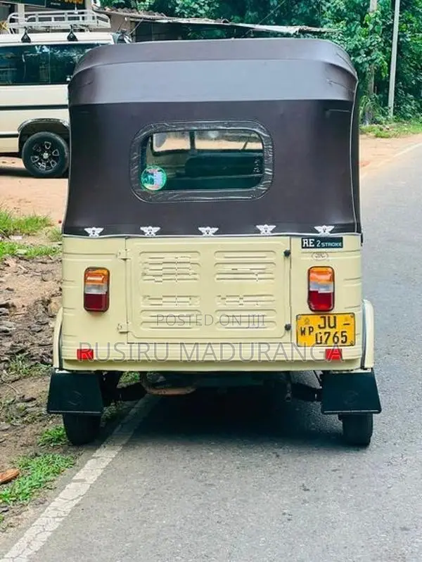 Bajaj RE 2004