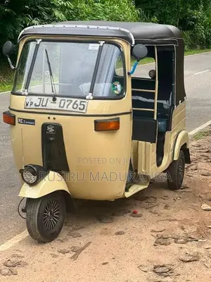 Bajaj RE 2004