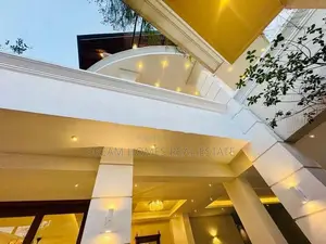 Mansion for Sale in Jayanthipura, Battaramulla