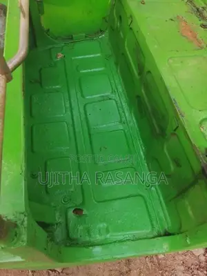 Bajaj RE 2000