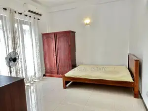 Luxury 5 Bedroom House for Sale in Attidiya – 25 Perch Land