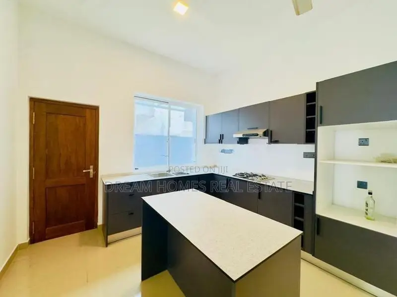 Super Luxury 2-Storey House for Sale – Dehiwala