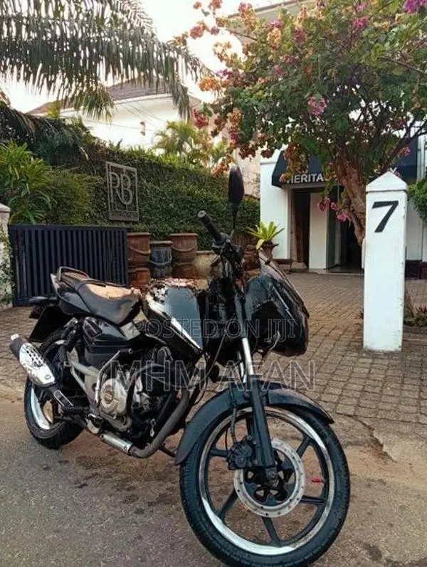 Bajaj Pulsar 150 2015