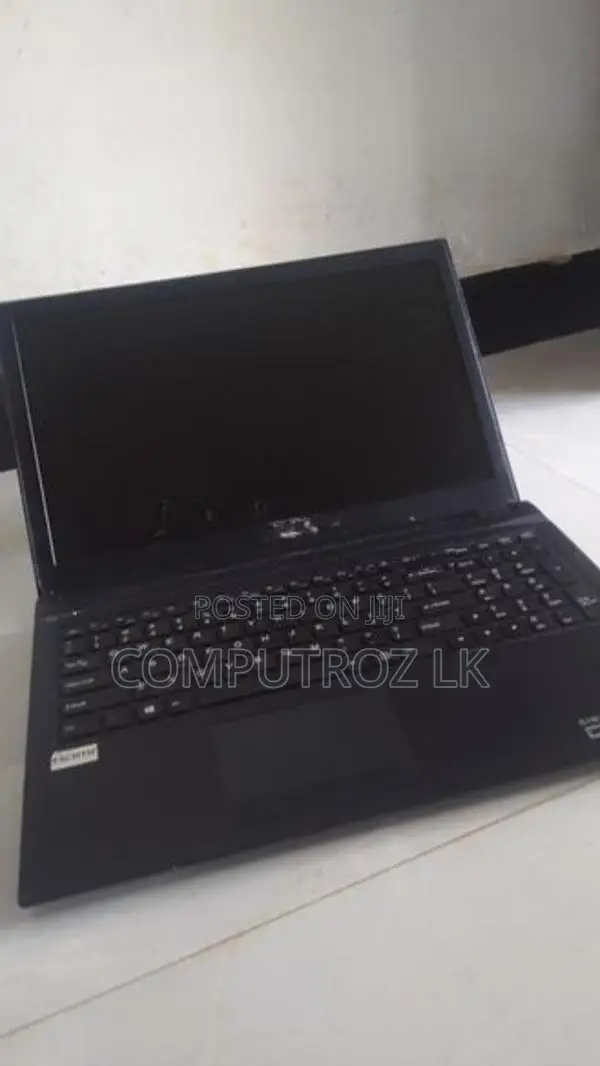 Singer Laptop