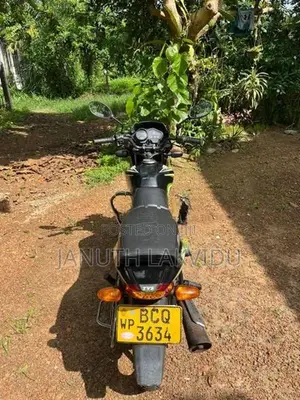 TVS Metro 2015