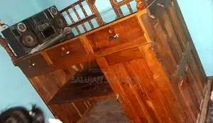 Cashier Table