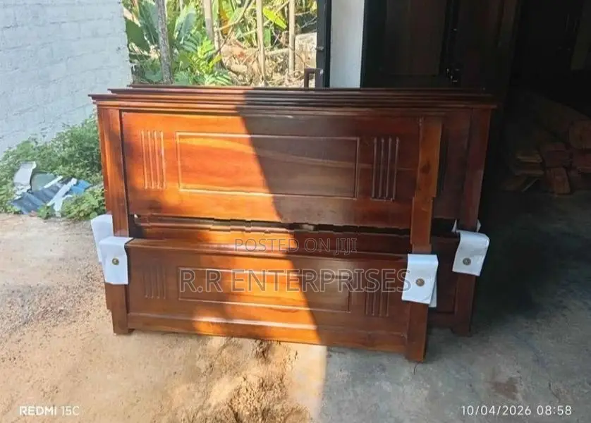 6-4ft Teak Box Double Bed