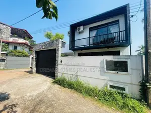 Spacious Family House for Sale – Makola