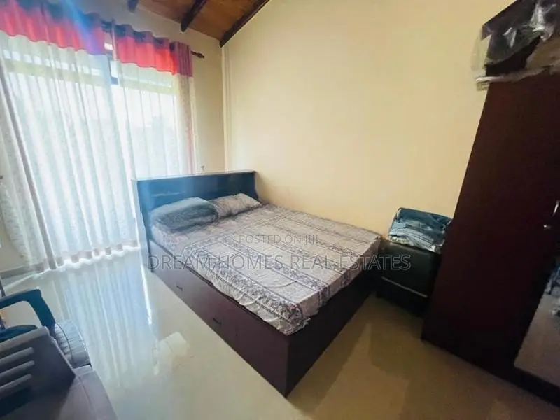 Spacious Family House for Sale – Makola