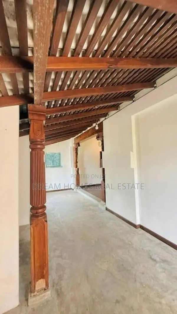 Luxury 5 Bedroom House for Rent in Millennium City, Athurugiriya