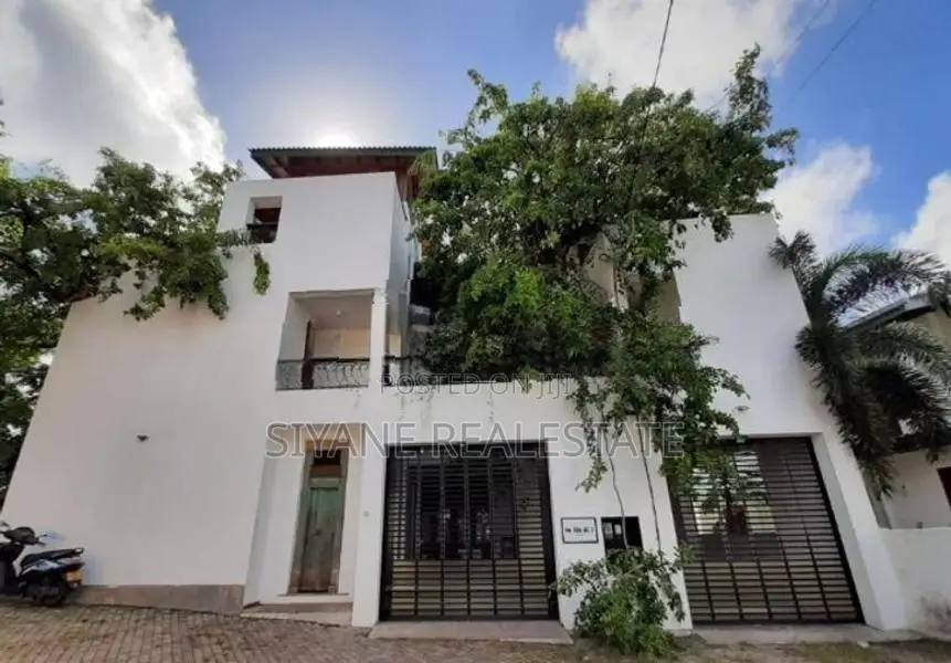 Beautiful Luxury House For Sale In Nugegoda