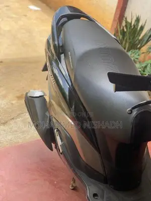 Suzuki Burgman 2020