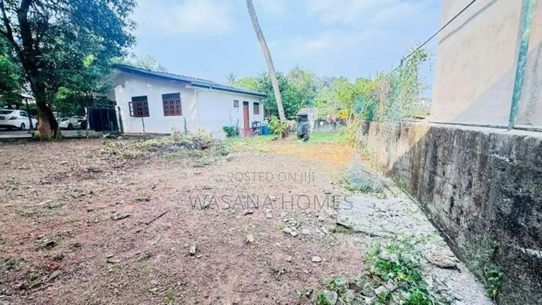 Prestigious Land for Sale Pitakotte