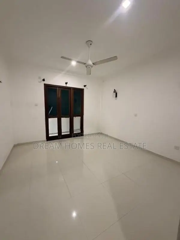 Three Storey Residence with Swimming Pool for Sale in Athurugiriya