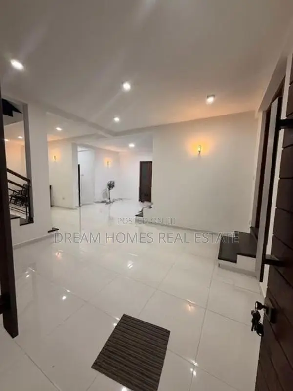 Three Storey Residence with Swimming Pool for Sale in Athurugiriya