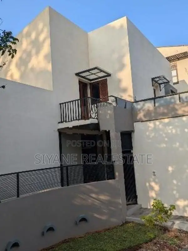 Beautiful Luxury House For Sale In Kahanthota, Malabe 🏡