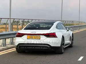 Audi e-tron GT 2024