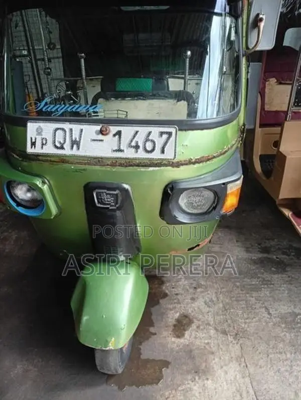 Bajaj RE 4 stroke 2009