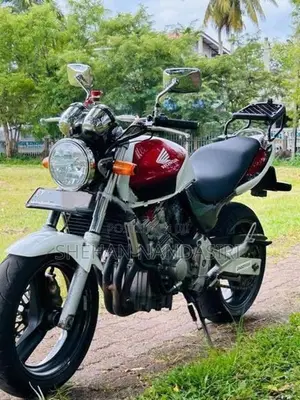 Honda CB Hornet 1998