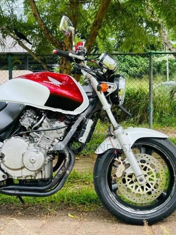 Honda CB Hornet 1998