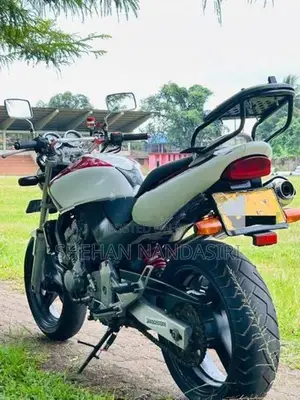 Honda CB Hornet 1998