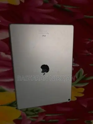 Apple iPad (Used)