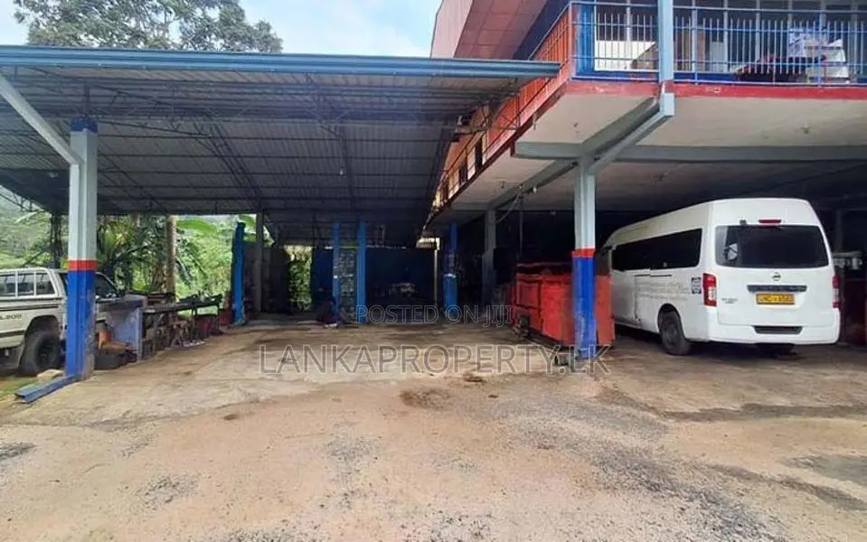 Running Atomobile Serice Center for Sale in Avissawella Road, Dehiovit