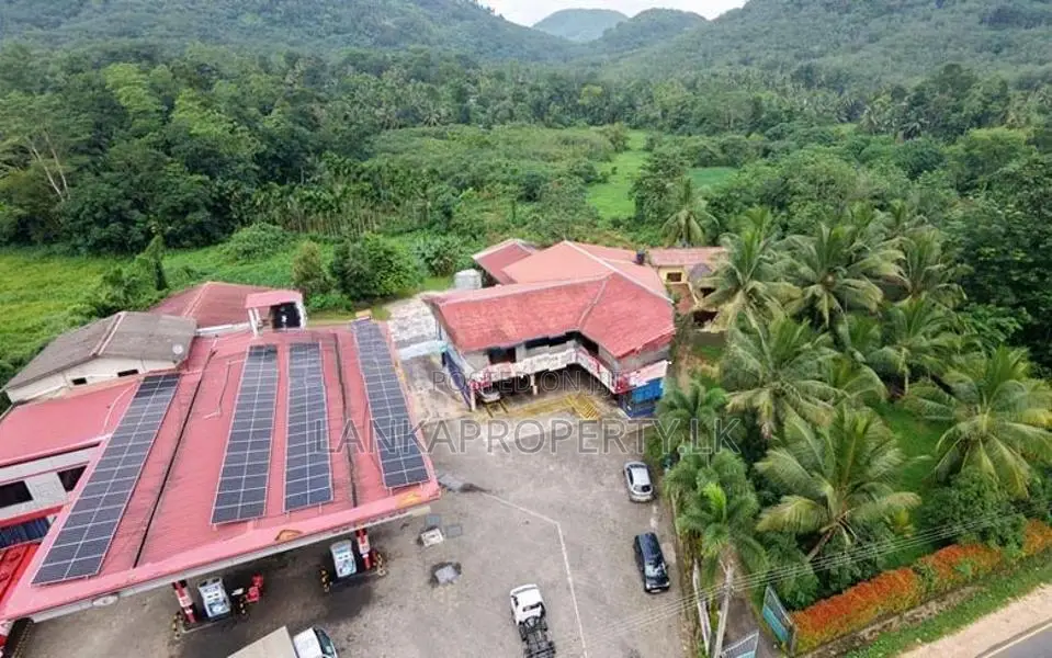 Running Atomobile Serice Center for Sale in Avissawella Road, Dehiovit