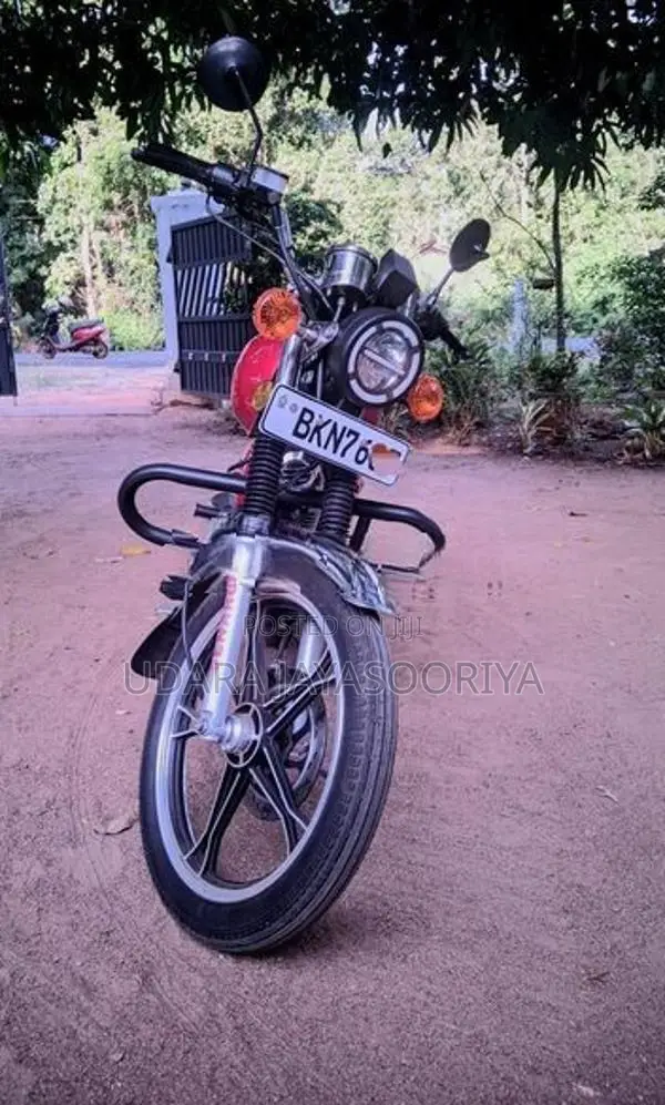 Senaro GN 125 2025