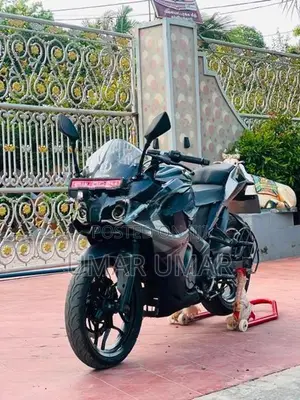 Bajaj Pulsar RS200 2020