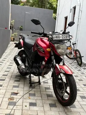 Yamaha FZS V1 2011