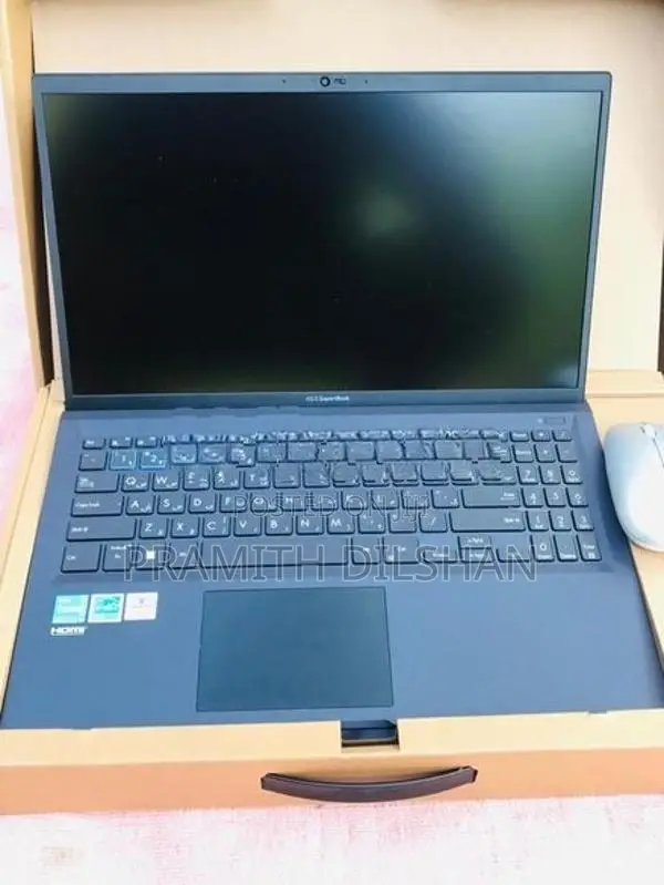 Asus Expertbook I5