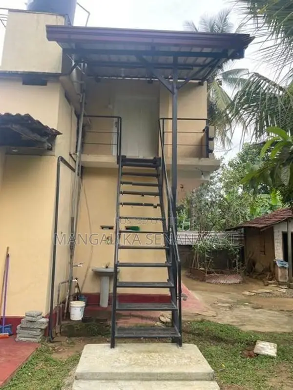 Upstairs for Rent Breandiyawatta