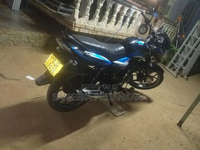 Bajaj Discover 125 ES 2023