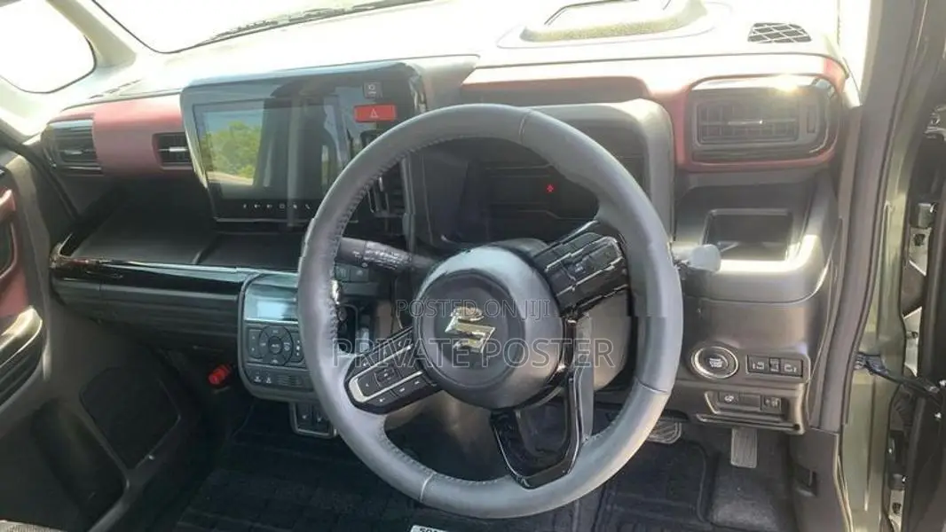 Suzuki Spacia Custom XS - 2024