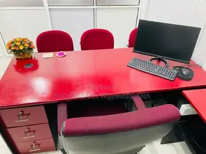 Executive Chairman Table Set