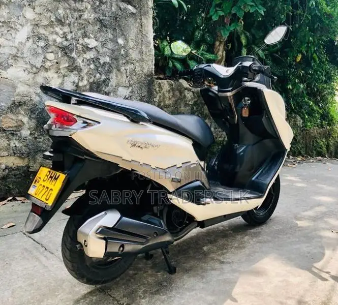 Suzuki Burgman 125 2019