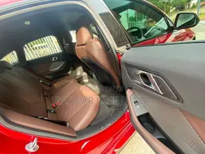 BMW 220i 2025