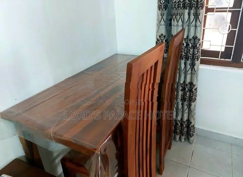 Lovely Room with Attached Bathroom Wellawatte