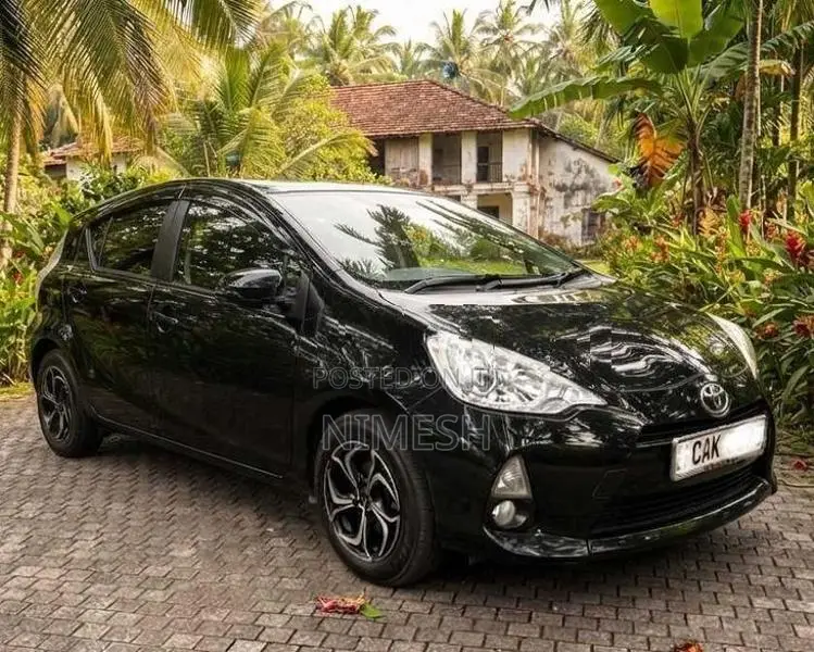 Toyota Aqua S Grade 2014