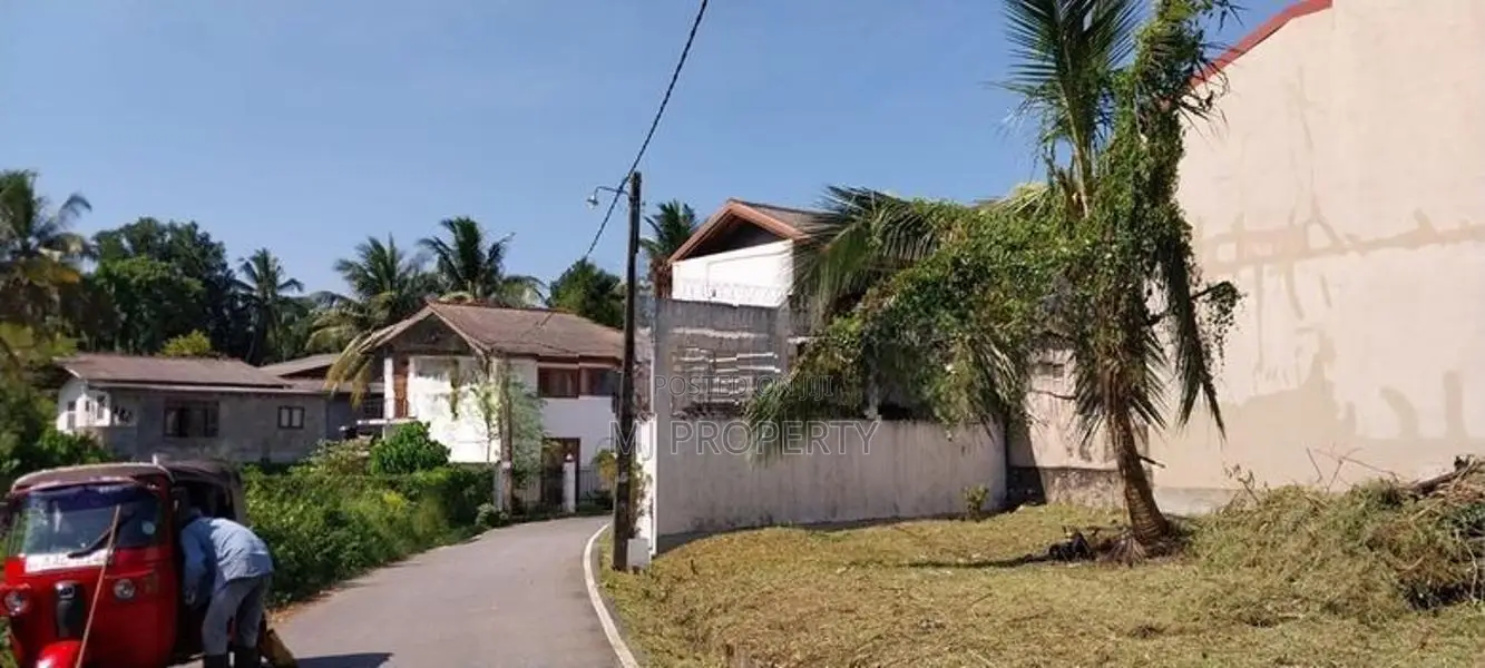 ( YS-1091 ) Valuable Residential Bare Land Sale in Malabe