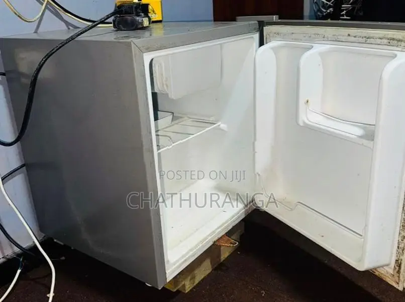 Hisense Mini Fridge