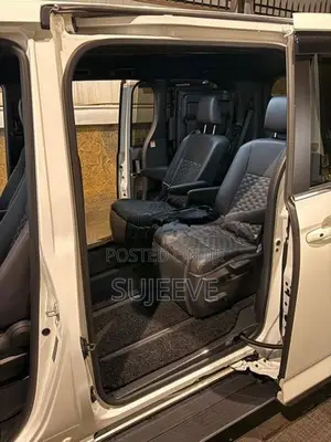 Toyota Voxy SZ 2025