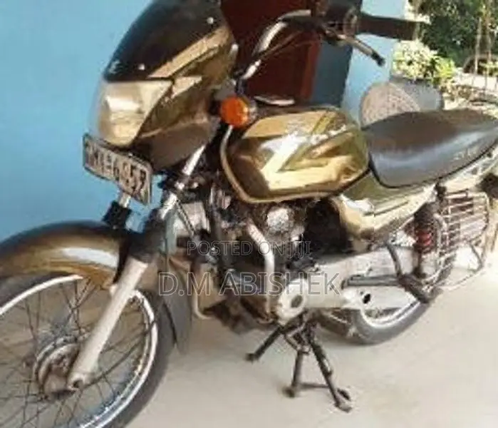 Bajaj CT100 2010