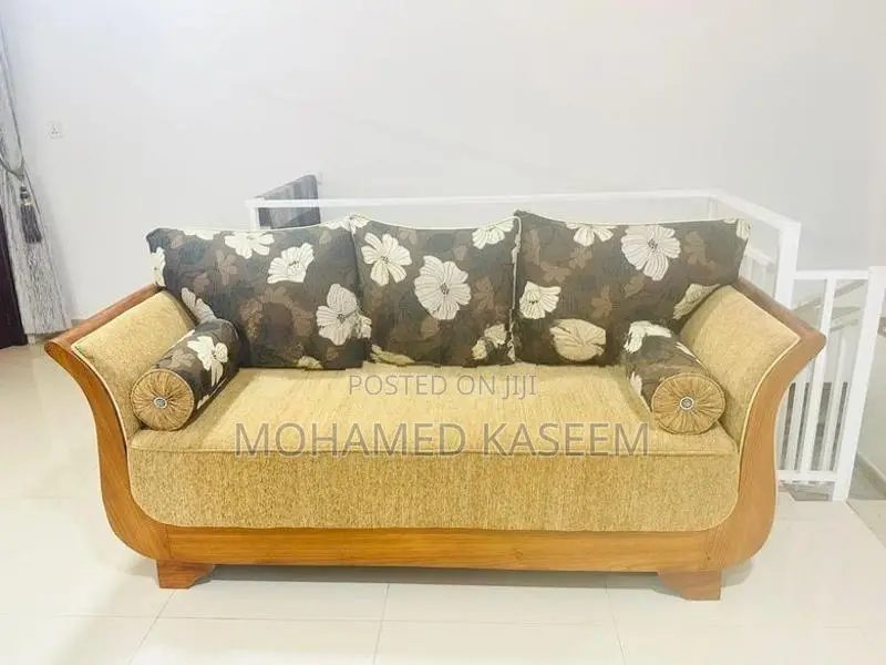 Premium Thekka Sofa Set