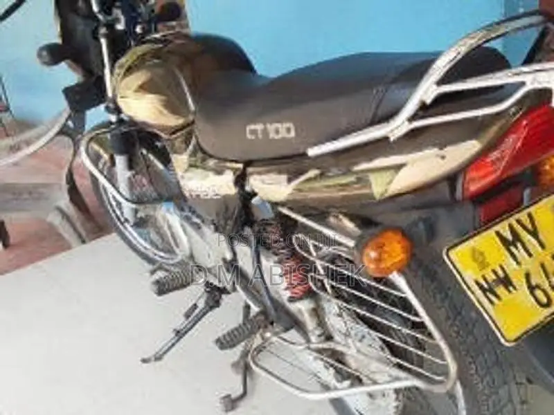 Bajaj CT100 2010