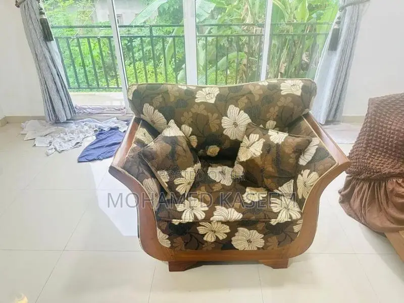 Premium Thekka Sofa Set