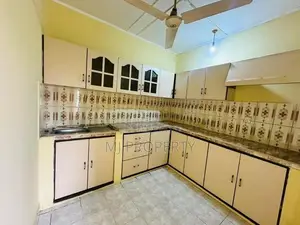 ( YR-1108) Valuable Upper Floor House Rent in Nugegoda