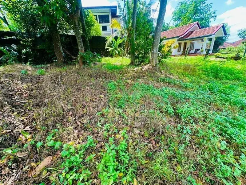 ( YS-1014 ) Valuable Residential Bare Land Sale in Kottawa Makumbura